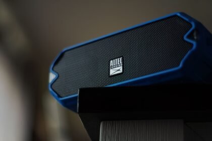 Test et avis : enceinte Bluetooth portable 40W IPX7, le baro