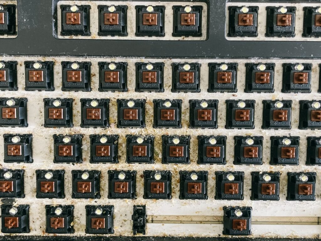 YUNZII C98 : test et avis complet du clavier mécanique sans fil au thème gâteau
