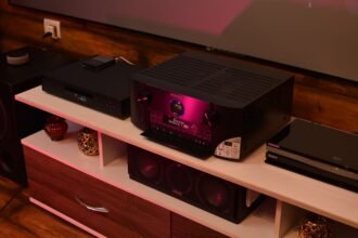 Meilleur ampli home cinéma 2026 : guide d'achat