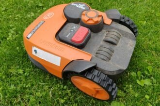 Meilleur robot tondeuse connecté 2026 : guide d'achat jardin
