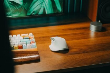 Clavier qui se sépare en deux : le clavier ergonomique qui soulage