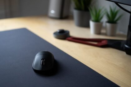 Souris qui bouge toute seule : le tapis de souris qui stabilise le curseur