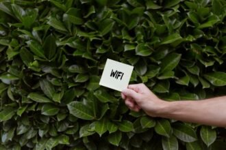 Comment amplifier le WiFi en extérieur : le répéteur WiFi extérieur