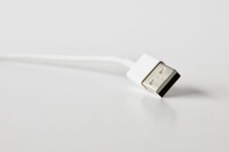 PC portable qui ne charge plus : causes et solutions qui marchent